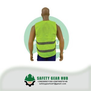 Zipped closure reflector vest