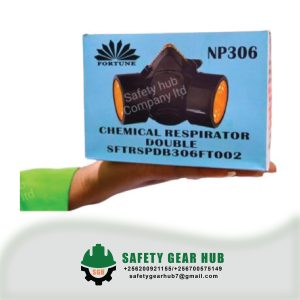 Gas masks for sale (NP 306)