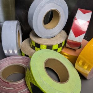 Heavy-duty self-adhesive safety reflective tape roll